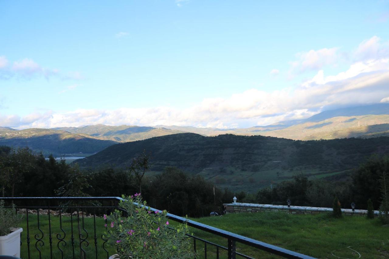 Hotel Gle-Alb Agrotourism Tepelene Exterior foto