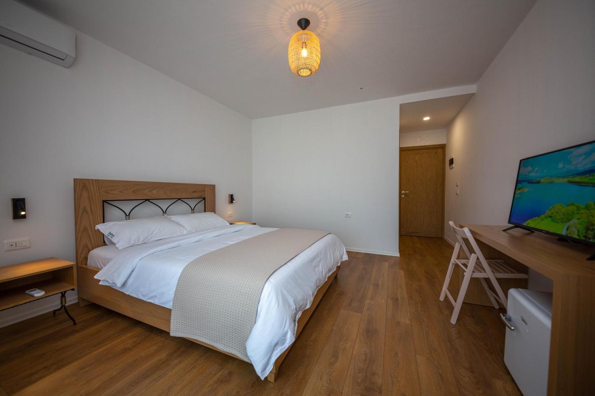 Hotel Gle-Alb Agrotourism Tepelene Habitación foto