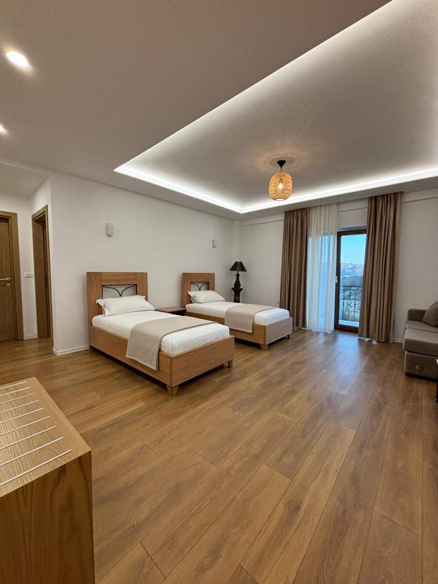 Hotel Gle-Alb Agrotourism Tepelene Exterior foto