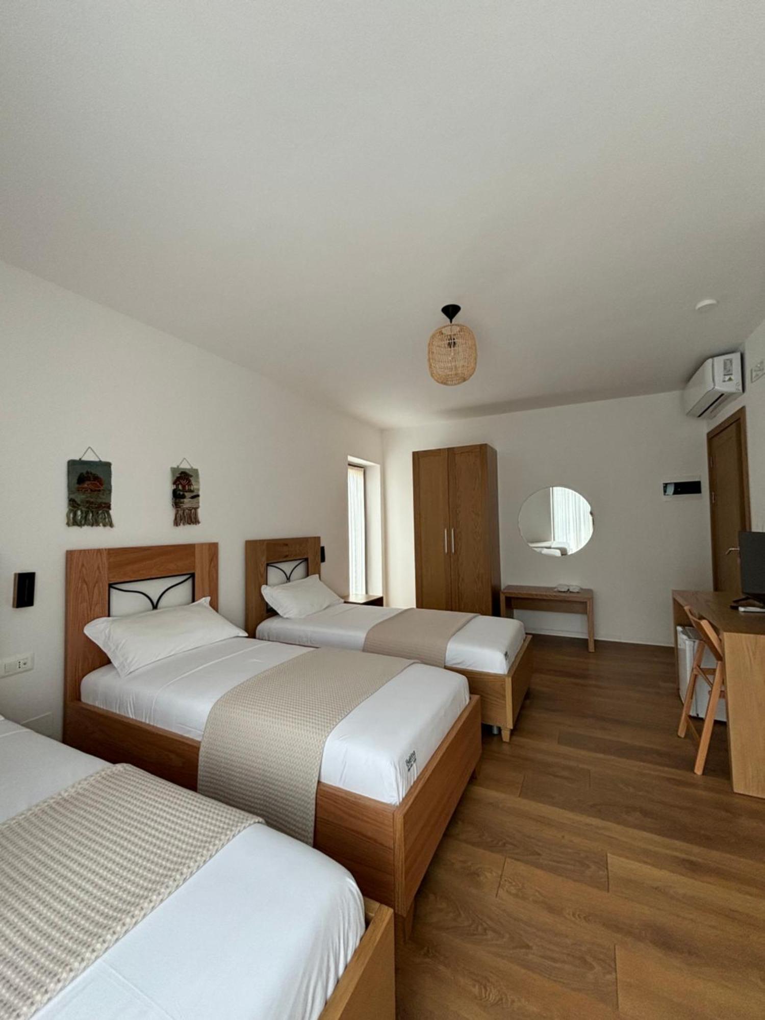 Hotel Gle-Alb Agrotourism Tepelene Exterior foto